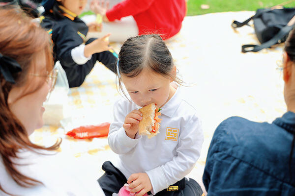 Mother’s Day celebration,Hiba Academy Nantong Nursery